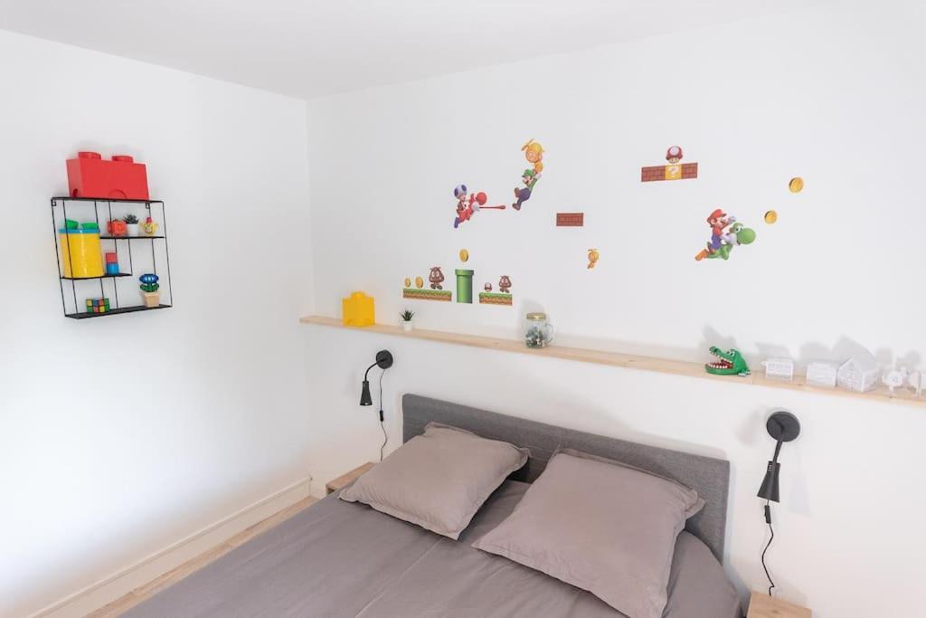 Appartement Souvenirs D'Enfance-La Bonne Marienne-La Madeleine à Angers Extérieur photo