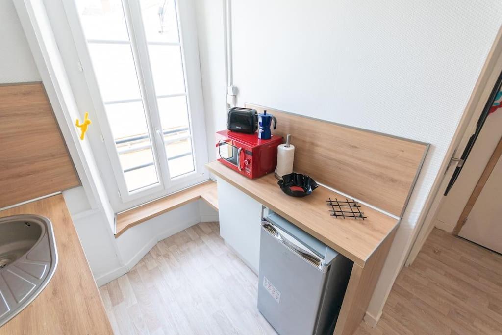 Appartement Souvenirs D'Enfance-La Bonne Marienne-La Madeleine à Angers Extérieur photo