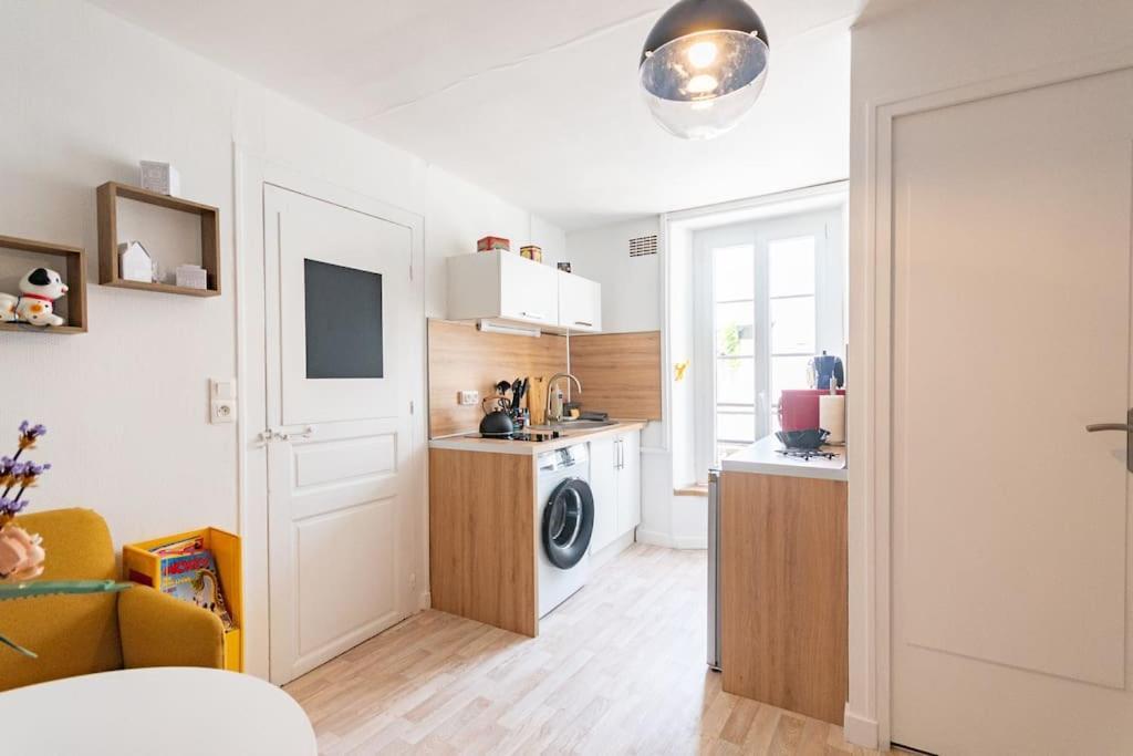 Appartement Souvenirs D'Enfance-La Bonne Marienne-La Madeleine à Angers Extérieur photo